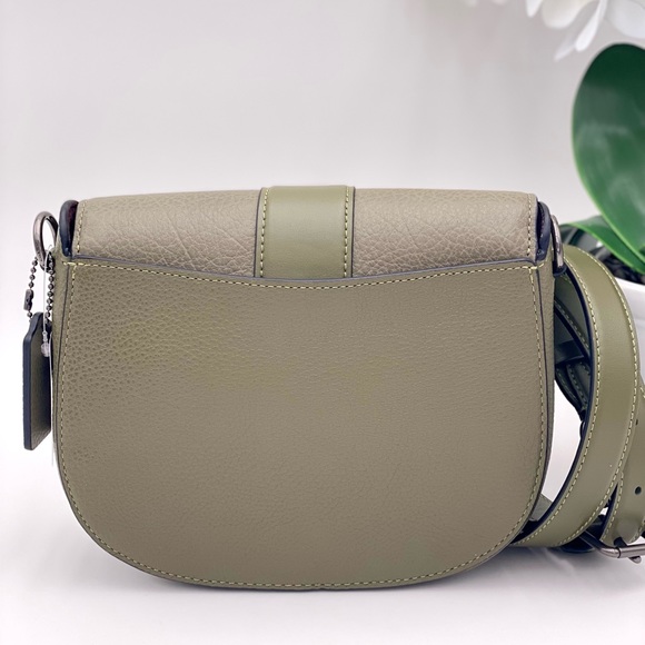 Coach Georgie Saddle Crossbody - Picture 3 of 12